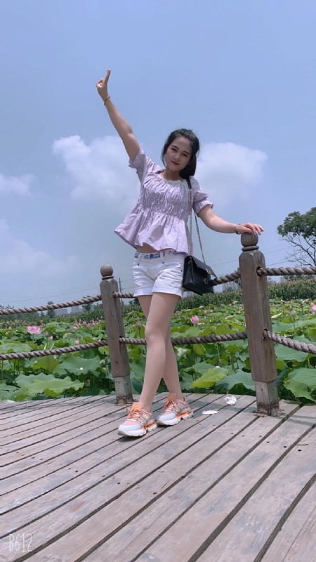 秋水伊人的第一张照片--襄阳中老年相亲网